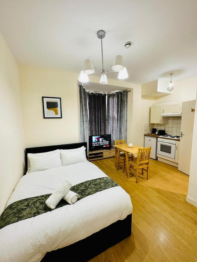 דירות לונדון Premium Studio Flat 02 Near Tower Bridge מראה חיצוני תמונה