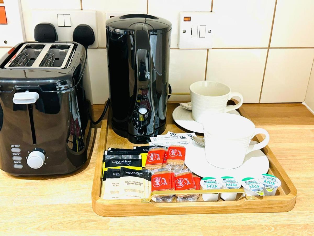 דירות לונדון Premium Studio Flat 02 Near Tower Bridge מראה חיצוני תמונה