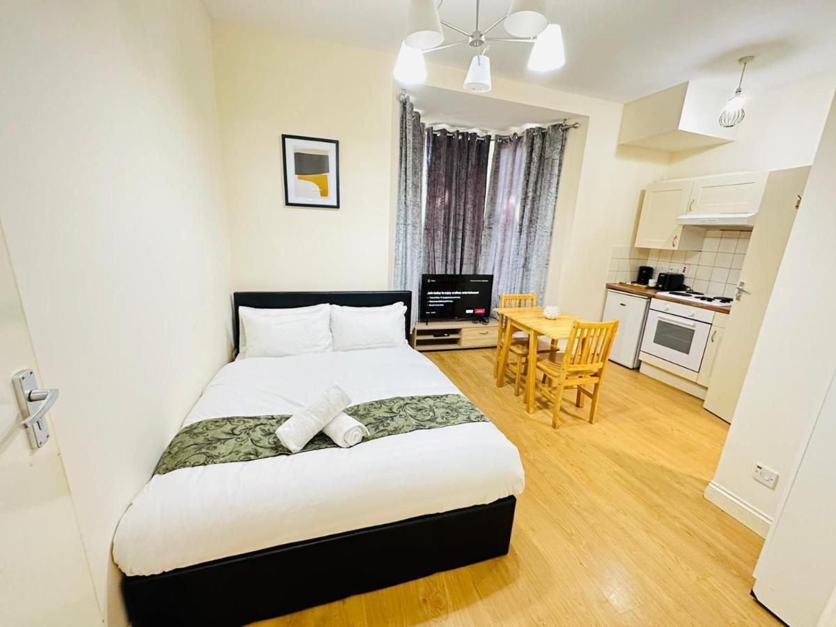 דירות לונדון Premium Studio Flat 02 Near Tower Bridge מראה חיצוני תמונה