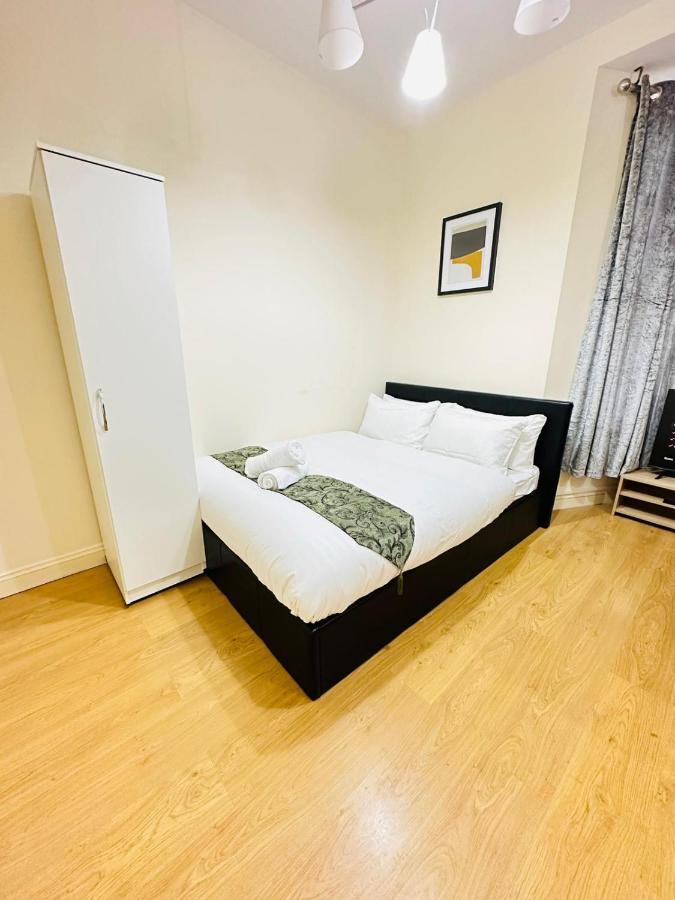 דירות לונדון Premium Studio Flat 02 Near Tower Bridge מראה חיצוני תמונה